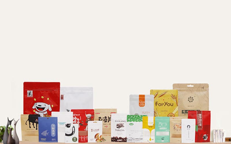 Custom Pouch and Bags for Food Industries, Zip pouches/bags, Paper Bags, Gusseted Pouches, Liquid Pouches packing